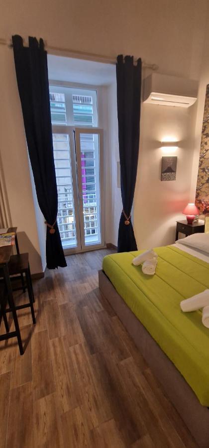 Tribunali Platamon Neapel Exteriör bild